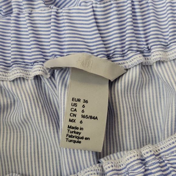 H&M Off the Shoulder Blouse - Picture 3 of 5